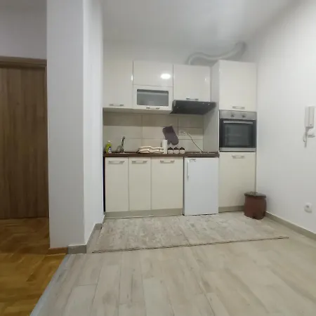 Apartment Apartman Ledine Ledine