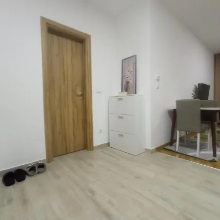 Apartman Ledine Апартаменты