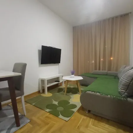 Apartment Apartman Ledine *